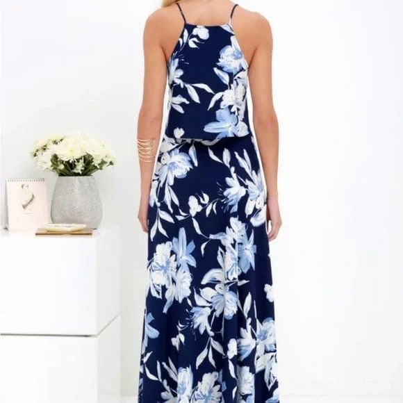 Lulu’s Two-Piece Floral Maxi Dress - Picture 3 of 6